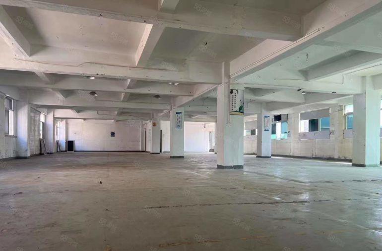 大岭山向东靠龙大高速附近，楼上小面积厂房出租 免租期长超低价