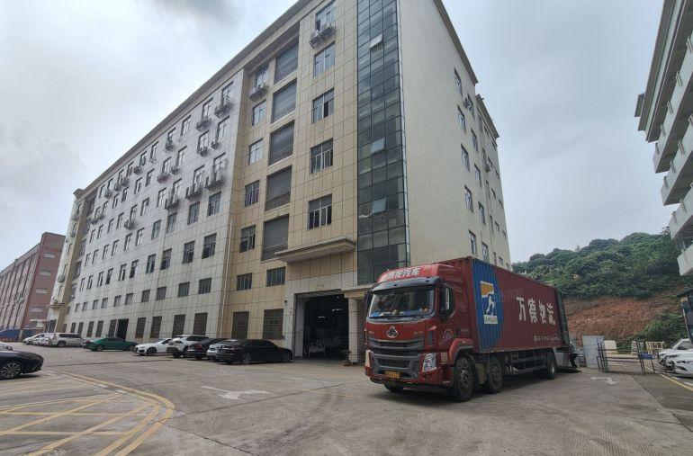 杨屋一楼1600平高度7米带牛角位现成办公室装修主线已通车间