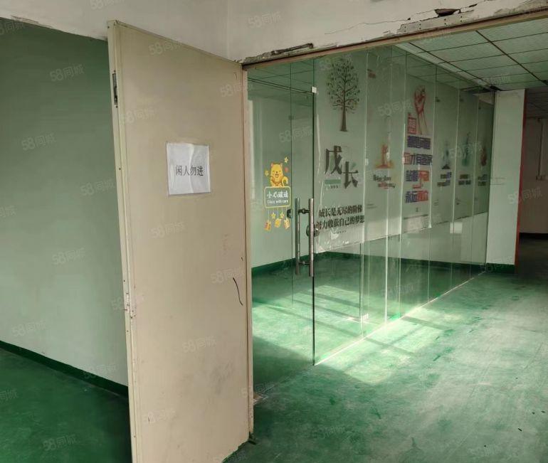 可省下装修费  大岭山出租厂房仓库780平  空地大靠近国道