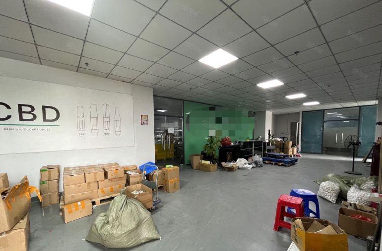 大岭山颜屋楼上900平精装修水电齐全低价出租易招工临近深圳