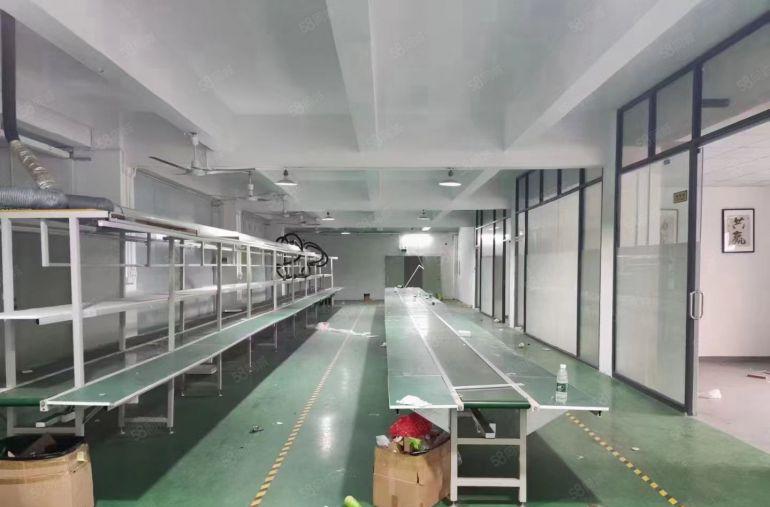 低价出租 精装修办公室大岭山镇空出标准2楼600平现成地坪漆