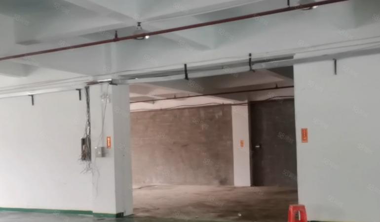 大岭山红本工业园区厂房出租 分租一楼1200平 精装修超低价