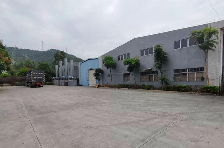 大岭山大塘村独门独院3200平单一层钢构厂房出租空地大带航车