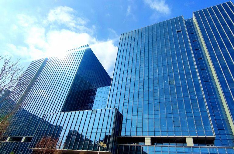 开发商直租松山湖红本高新园区全新厂房 园区配套齐全