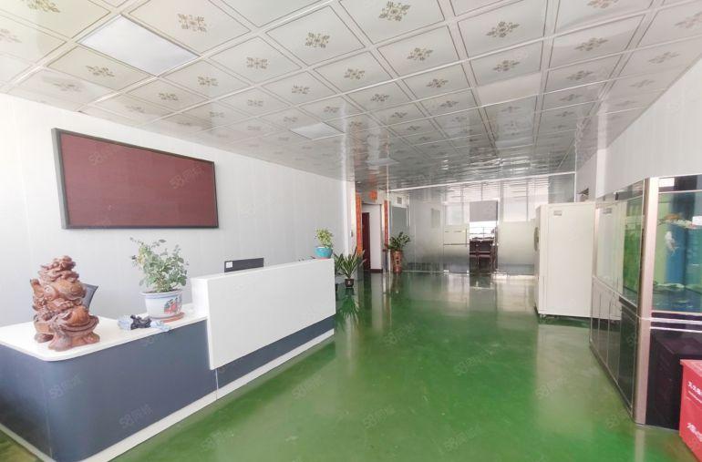 大岭山工业区原房东红本厂房楼上700平出租精装修带消防喷淋