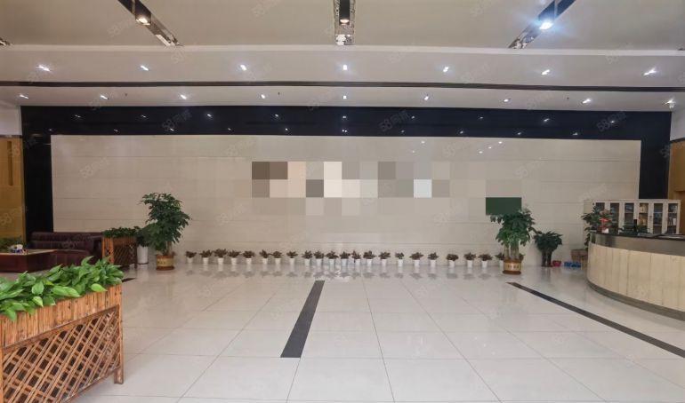 大岭山镇杨屋村龙大高速路口工业园楼上新空出1750平方精装修