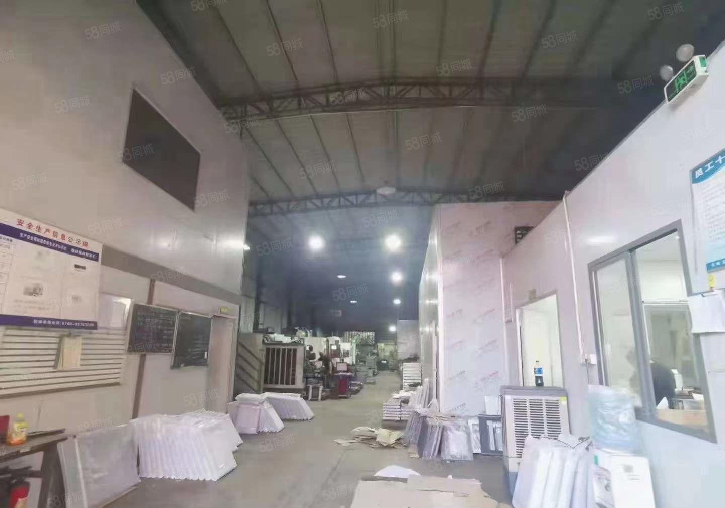 大岭山靠大朗新空出650平小面积工业厂房出租，滴水8米精装修