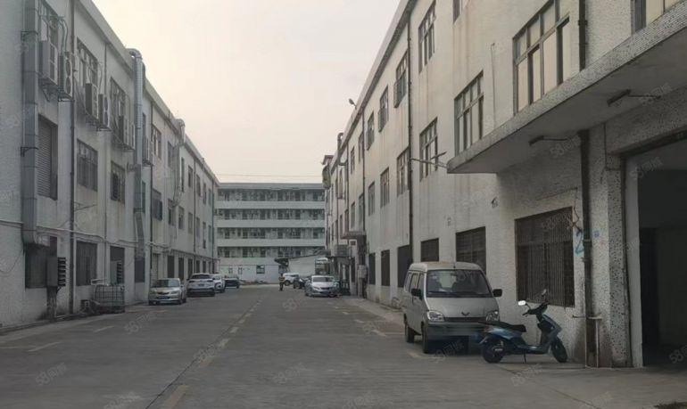 大岭山颜屋高速附近，园区厂房出租 精装修 超低价 1500平