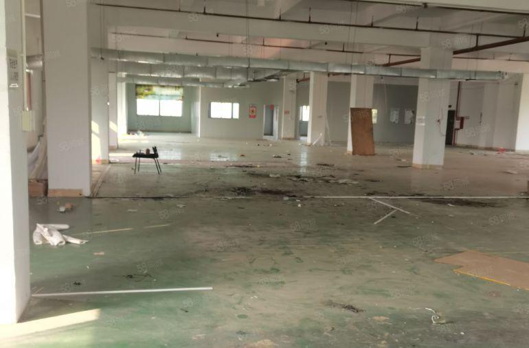 石碣工业园区楼上1200平方 实量面积，现城装修，水电齐全