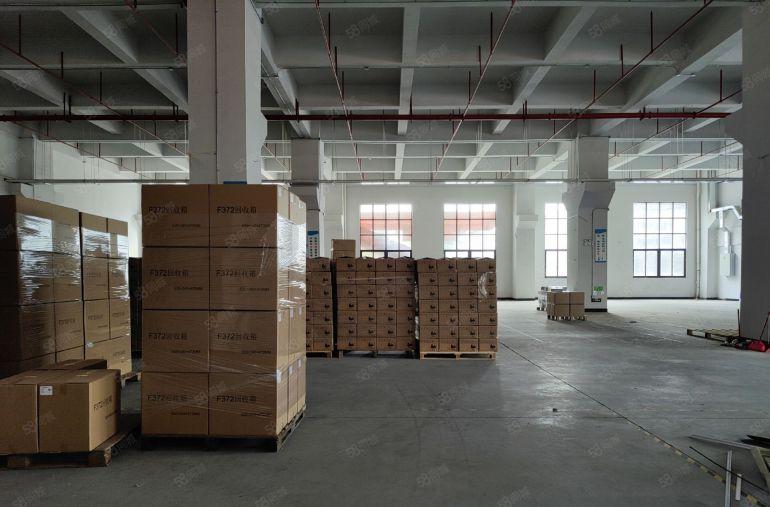 石碣精装修厂房出租200~1000平方，水电齐全，形象好