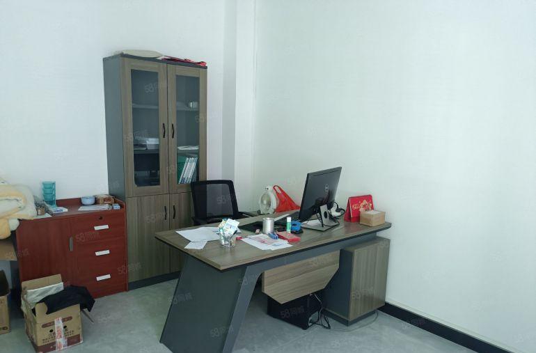 石碣桔洲村工业园区厂房一楼1300方，原合同转让，全新装修