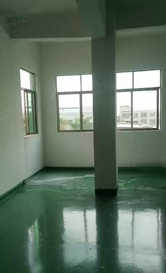 石碣四甲招租全新厂房二楼800平方，现成装修，入驻即可生产！