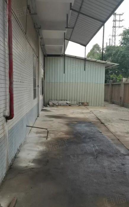 石碣成熟工业园区，一楼850平方，层高4.5米。适合五金模具