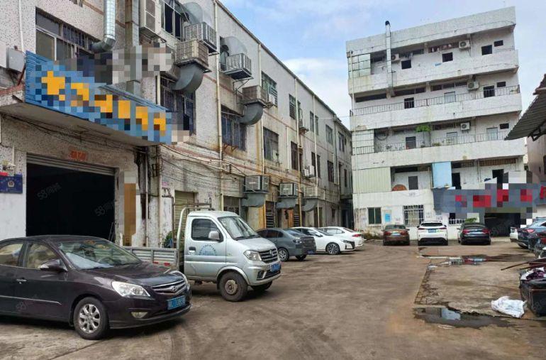 石碣标准独门独院工业厂房，一楼800平方，办公室水电齐全！