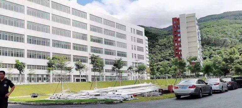 15块起租清溪三中高速口大型园区8万平一手房东直租，大小可分