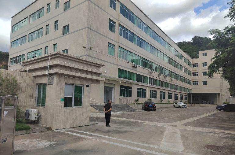 清溪镇三中村 标准独院厂房10000平出租带装修办公室空地大