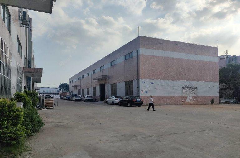 谢坑福龙路19号原房东厂房2楼整层4160平出租1500平起