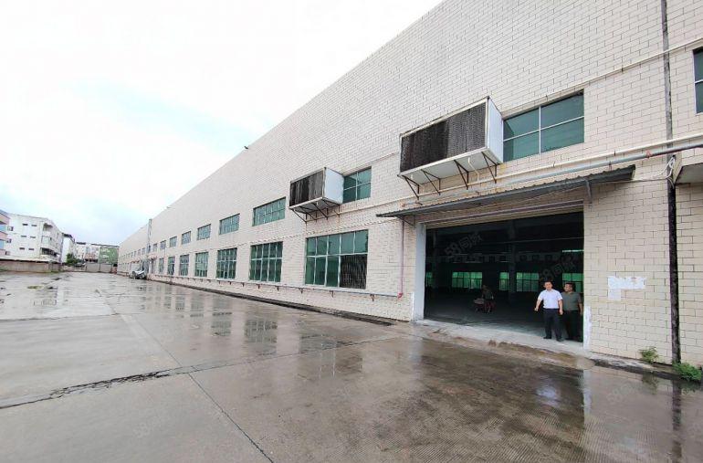 东莞清溪三中新出10米高厂房仓库15000平出租，大小可分