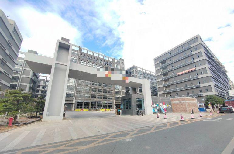 三中村原房东楼上9元全新厂房出租，水电齐全，行业不限制