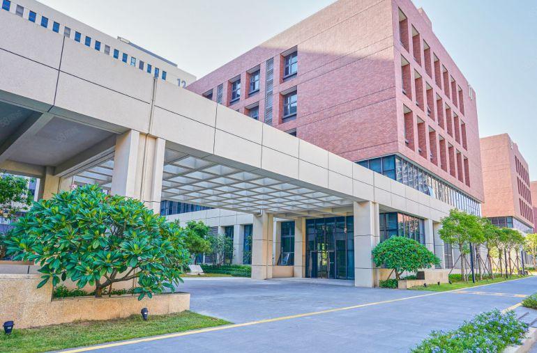 高速口全新红本厂房，即租即用，业主直租环境好，配套齐全！