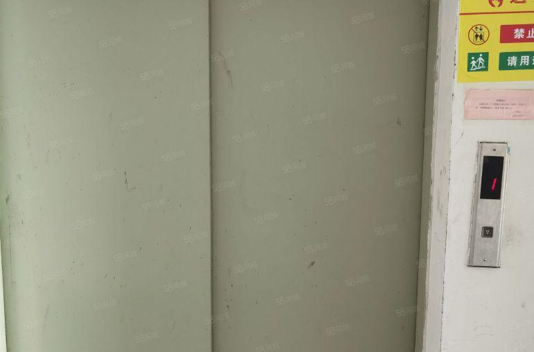 清溪浮岗原房东一楼厂房出租1380平方，带环评装修水电办公室