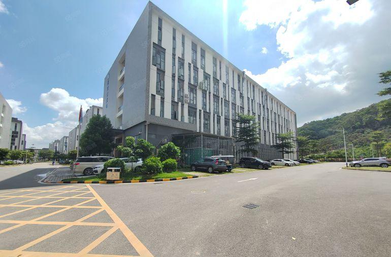 楼上10元厂房出租，清溪镇中心楼上500平厂房招租，现成装修