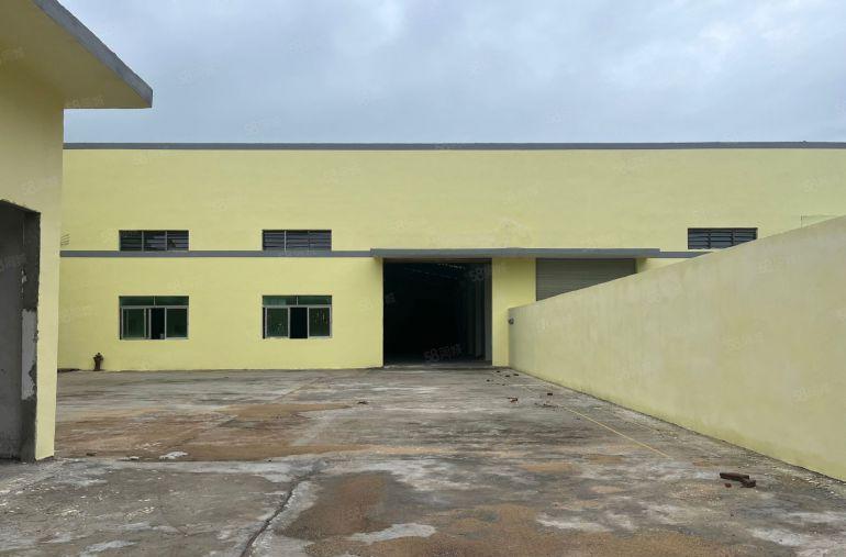 清溪镇原房东全新砖墙到顶单一层经典小独院低价出租，超大空地