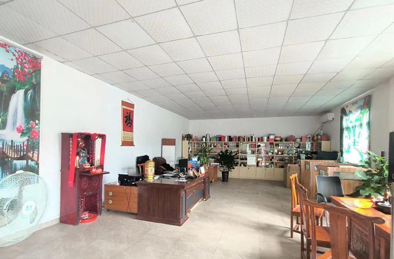 清溪松岗厂房出租原房东一楼带现成装修办公室地坪漆1380平