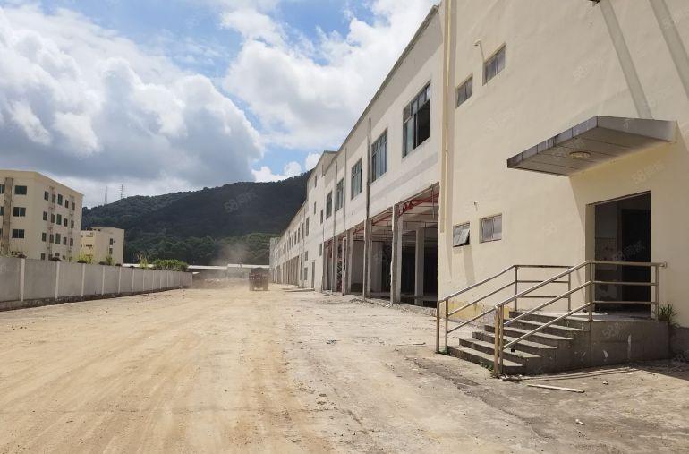 清溪三中高速路口新出80000标准物流仓出租价格实惠可谈