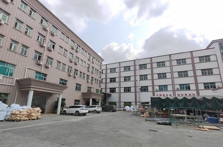 清溪镇谢坑楼上厂房出租630带装修全新地坪漆空地大送车位