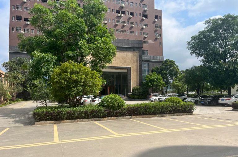 清溪大利新出原房东3楼6600平方厂房出租可以做电池带现成