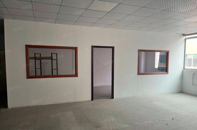 清溪三中新出标准一楼820平方厂房出租带现成办公室装修带航车