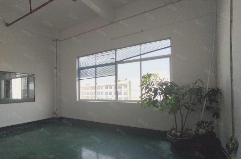 东莞清溪厂房出租388平，4600打包，现成办公室，