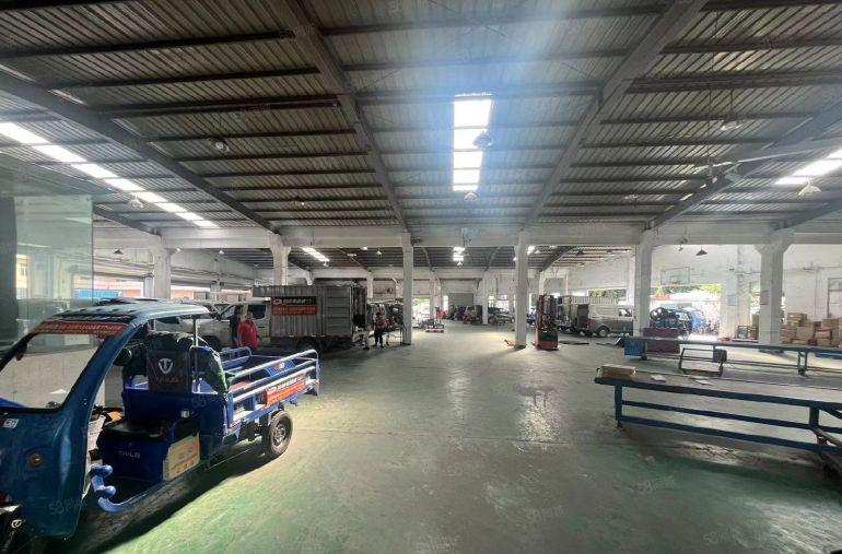 清溪大利原房东独栋厂房出租2000平，空地超大，有现成装修