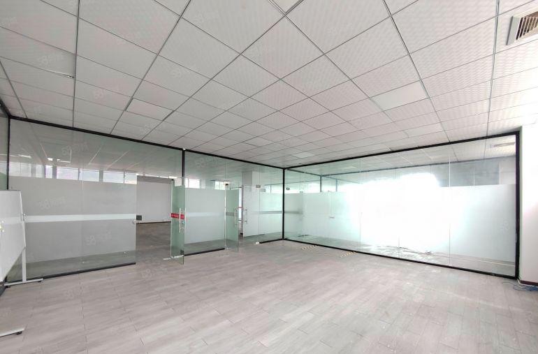 捡便宜的来！楼上精装修1500平米，领包入住