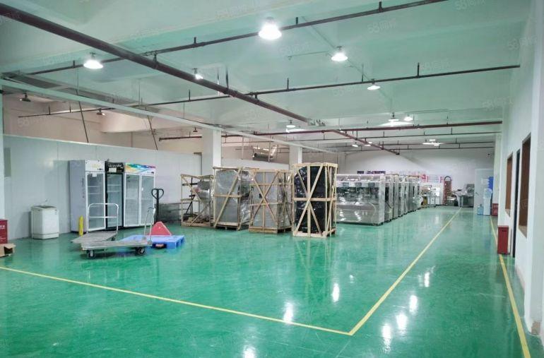 清溪厂房1480平带办公室8.8元出租，全新地坪漆！