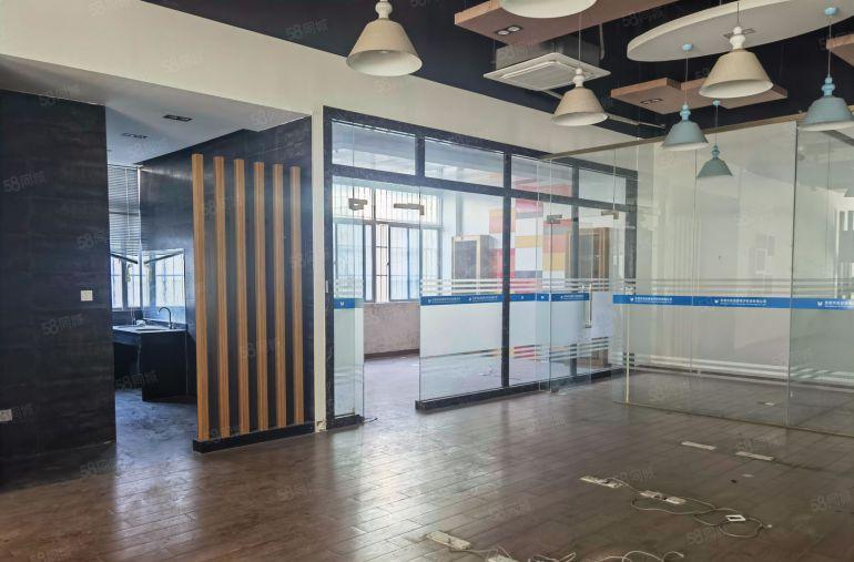 清溪原房东厂房出租1000平方一楼带环评装修可做注塑电池拆解