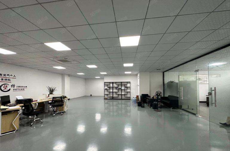 9元尾盘甩租，清溪三中原房东楼上一整层1000平厂房仓库出租