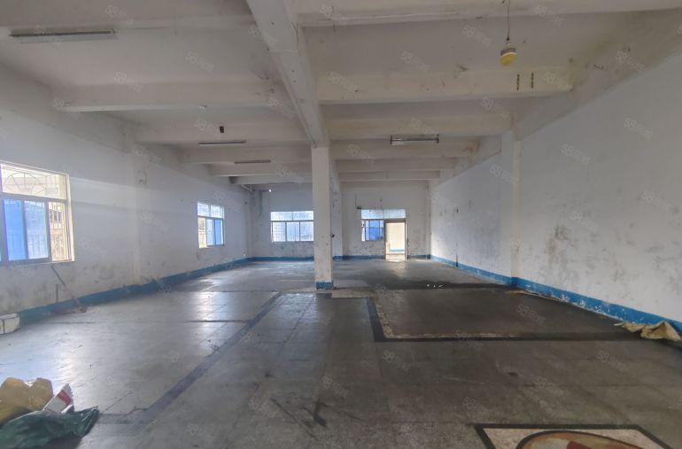 清溪三星新出小面积一楼标准300平厂房出租，主干道边，好招工