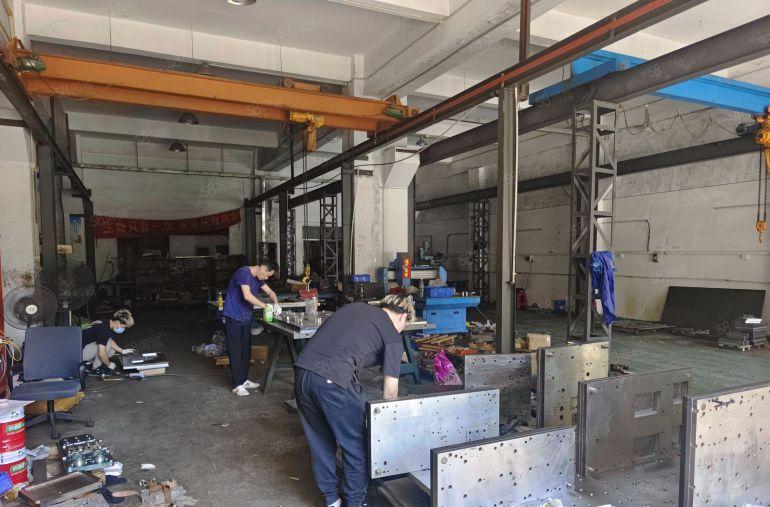 清溪新出一楼小面积500平标准厂房出租，带2间办公室及行车