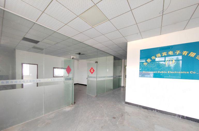 楼上10元厂房出租，清溪镇中心楼上500平厂房招租，现成装修