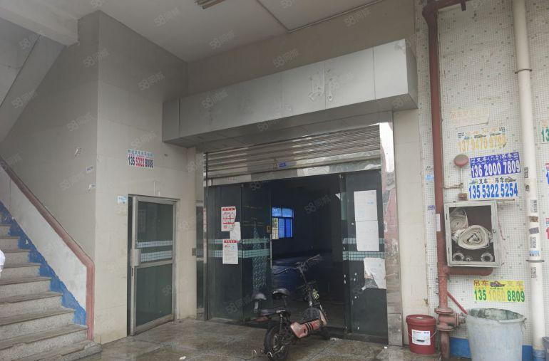 清溪三星新出小面积一楼标准300平厂房出租，主干道边，好招工