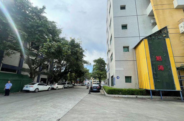 清溪三中附近 二楼700平厂房出租 现成前台 办公室。