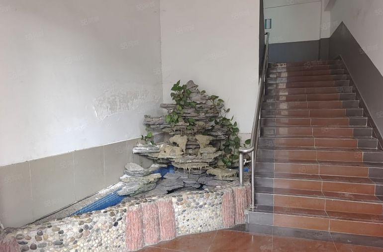 清溪新出村委独门独院6700平标准厂房出租，空地大好招工