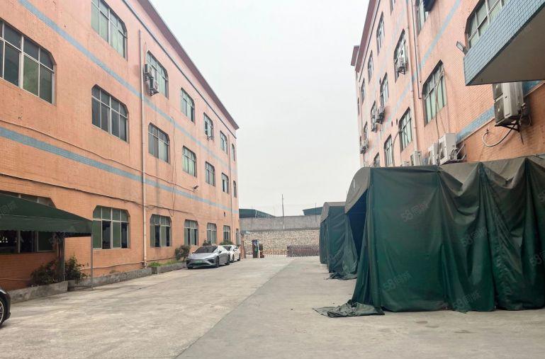 清溪三中新出标准一楼820平方厂房出租带现成办公室装修带航车