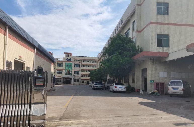 清溪青皇新出独院厂房3层8800平出租可分租 带电池牌