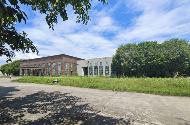 东莞清溪三中高速路口原房东独院13700平标准单一层厂房出租