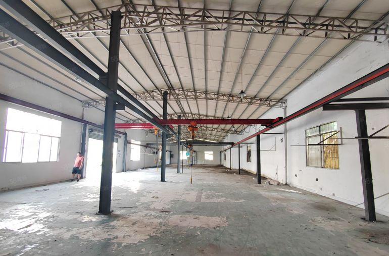 浮岗村单一层钢构厂房600平，18元出租，现成航车，水电齐全