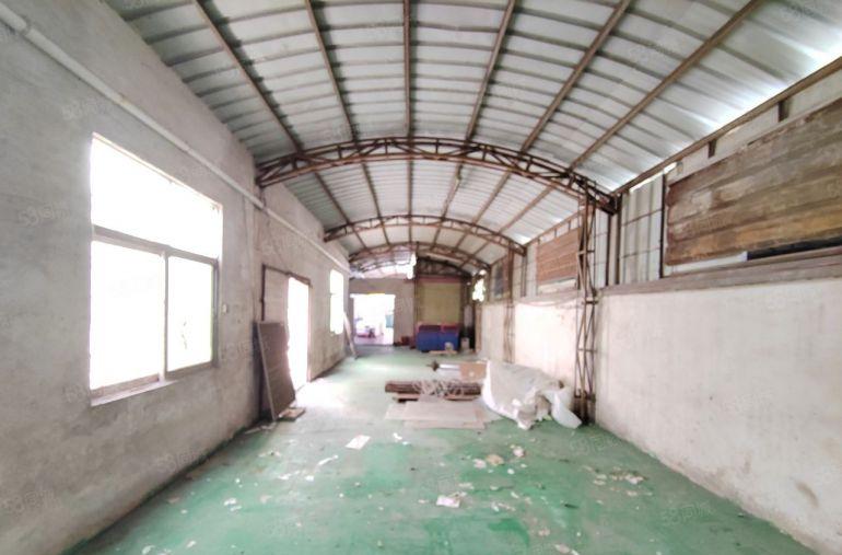 低价出租1400平红本厂房独院可分租水电齐全空地大主干道边上