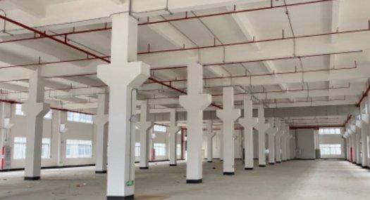 东莞东莞市 清溪镇三中村清凤路附近120000㎡ 厂房租售层高7米 跨度30米 配电2000KVA 独院 可环评 可分租